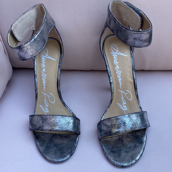 American Rag Silver Sandals - Picture 5 of 10